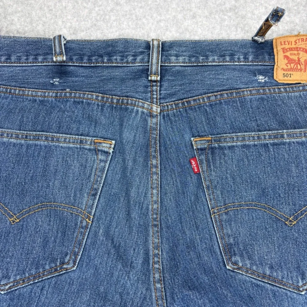 Levis 501 Jeans Mens 40x32 Blue Straight Leg Button Fly Thrashed Grunge Classic